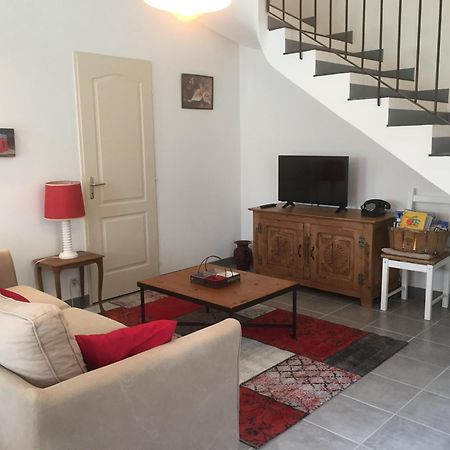 Maison De Vacances Jocelyne Lauris Kültér fotó